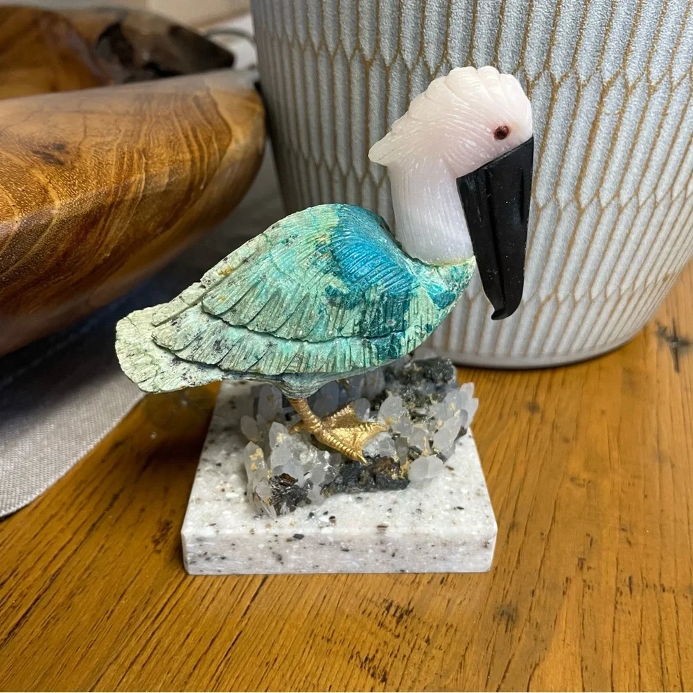Hand carved crystal bird from Peru. Peruvian crystal bird carving. - Picture 6 of 6
